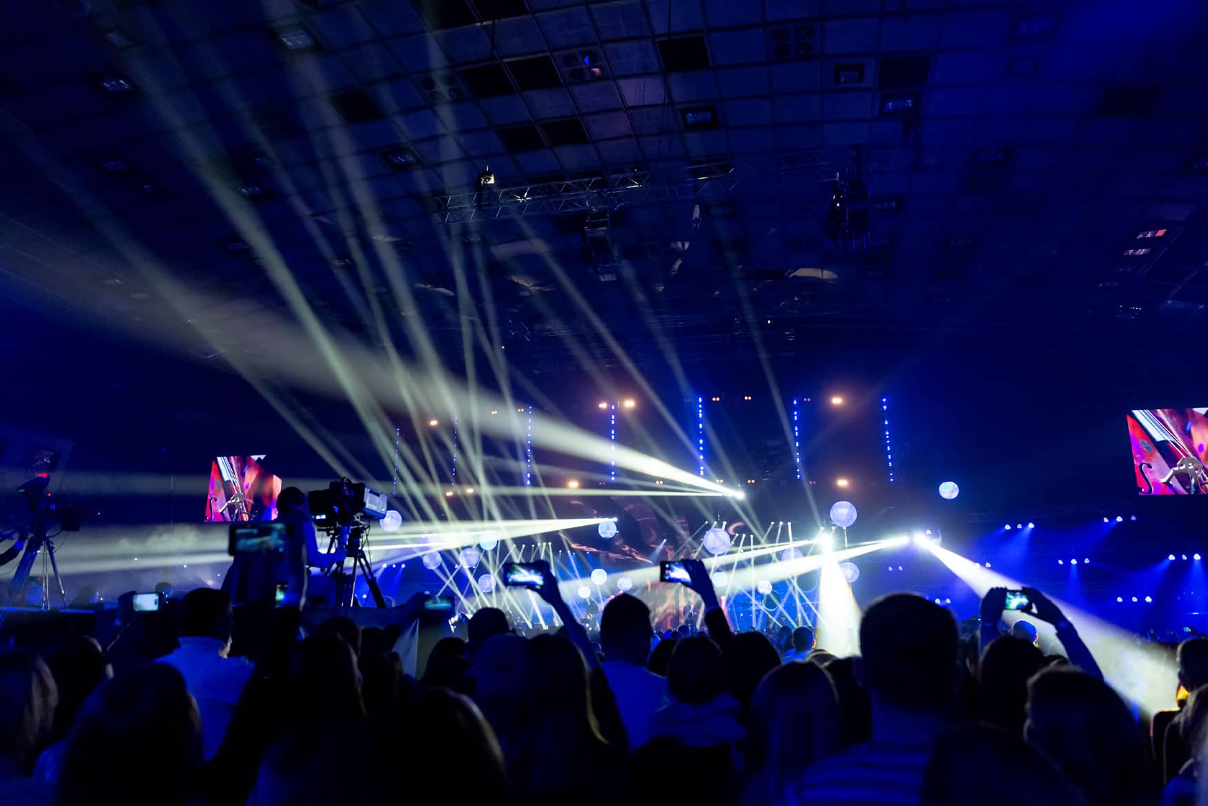 >Professional Entertainment and Audio Visual Services in Dubai